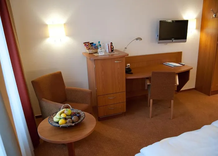 فندق Am Markt 3*