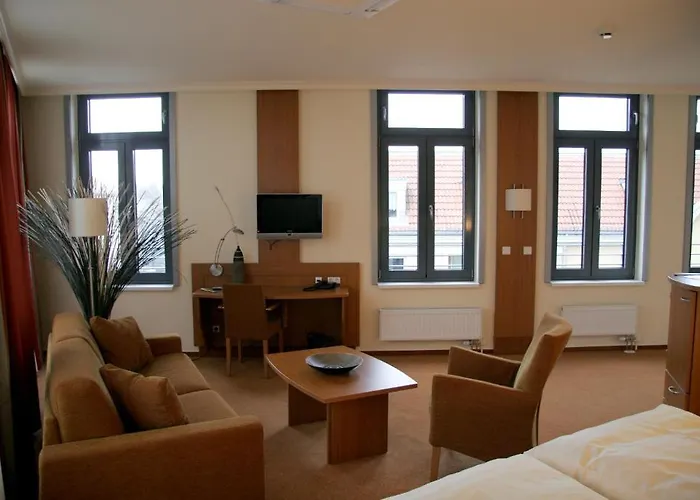 فندق Am Markt 3*